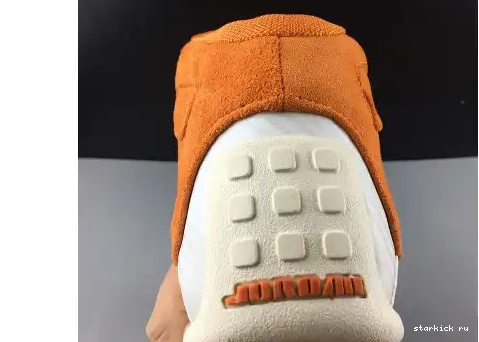 AA2494-801 Retro 18 AA2494-801 Orange Campfire Jordan  0528